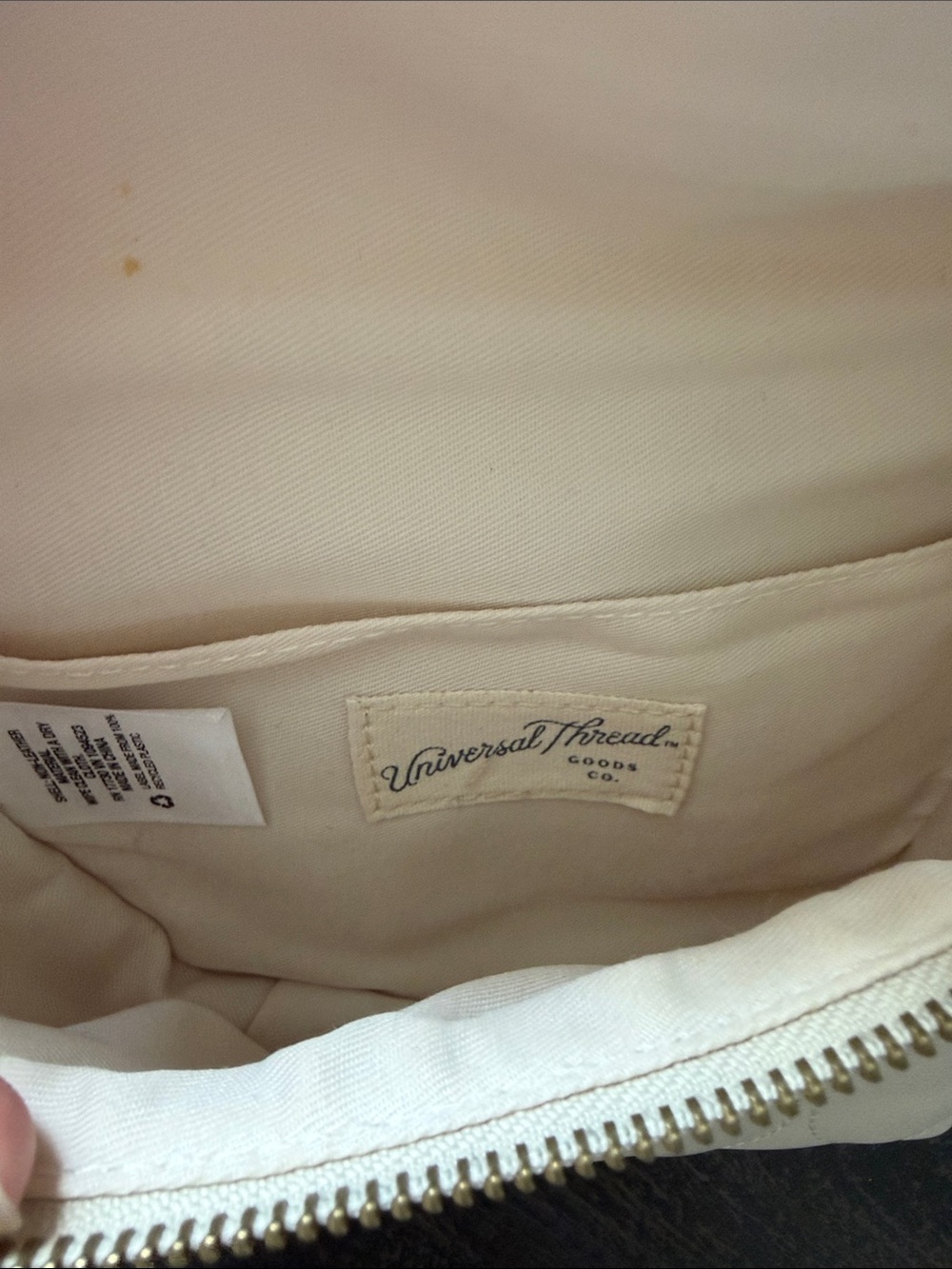 Universal Thread Cream Quilted Crossbody Belt Bag - Picture 2 of 3